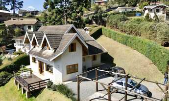 Imagem: Sobrado e bom terreno em Vila natal