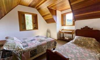 Imagem 4: Sobrado e bom terreno em Vila natal