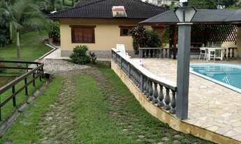 Imagem: Belíssima chácara em meio as belezas naturais