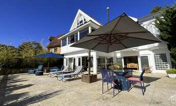 Imagem: Luxuosa Casa com Vista de Tirar o Fôlego