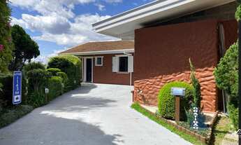 Imagem: Charmosa Casa de 3 dormitórios com Ótima