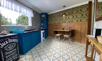 Imagem 2: Charmosa Casa de 3 dormitórios com Ótima Localização!