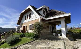 Imagem: Charmosa Casa com Vista Deslumbrante em