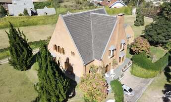 Imagem: Casa Exclusiva com Terreno Plano e Linda