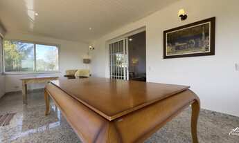 Imagem 4: Casa Moderna, Espaçosa e com Vista Privilegiada das Montanhas!