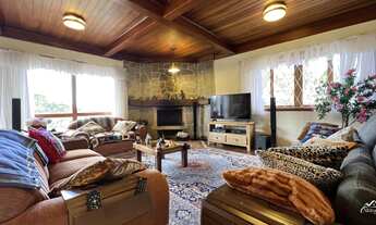 Imagem 2: Charmosa Casa com Vista para as Montanhas!