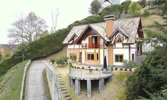 Imagem 4: Casa em Condomínio Fechado com Linda Vista e Área Gourmet Envidraçada!