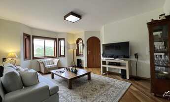 Imagem 5: Casa em Condomínio Fechado com Linda Vista e Área Gourmet Envidraçada!