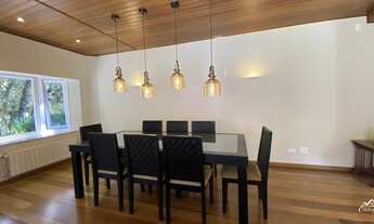 Imagem 6: Viva o Luxo em Sintonia com a Natureza: Casa Mobiliada com 4 Suítes em Condomínio Exclusiv