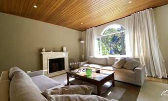 Imagem 7: Viva o Luxo em Sintonia com a Natureza: Casa Mobiliada com 4 Suítes em Condomínio Exclusiv