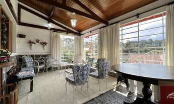 Imagem 5: Charmosa Casa Antiga com um Excelente Terreno em Localização Privilegiada!