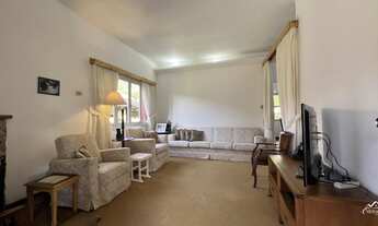 Imagem 6: Charmosa Casa Antiga com um Excelente Terreno em Localização Privilegiada!