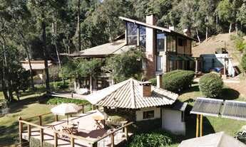 Imagem: Uma Residência Sofisticada em Meio à Natureza!