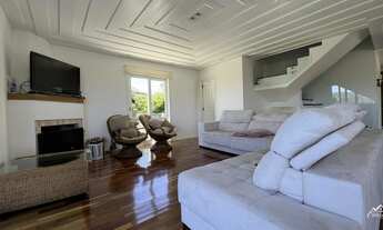 Imagem 3: Belíssima Casa com Área de Lazer e Área Gourmet em Condomínio Fechado!