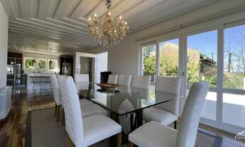 Imagem 4: Belíssima Casa com Área de Lazer e Área Gourmet em Condomínio Fechado!