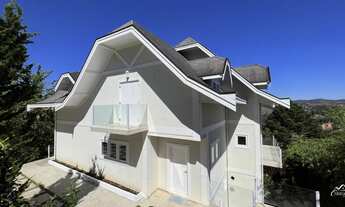 Imagem: Belíssima Casa com Área de Lazer e Área