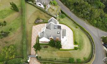 Imagem 5: Casa Elegante com Vista Privilegiada em Campos do Jordão!