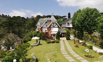 Imagem 4: Uma Propriedade Única em Condomínio Fechado!