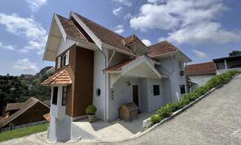 Imagem: Casa de 5 Suítes com Vista Panorâmica