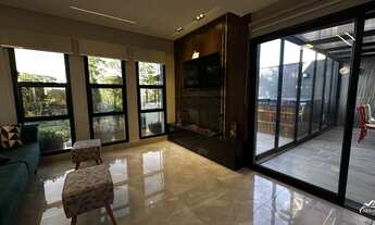 Imagem 7: Sua Nova Residência com Hidromassagem, Área Gourmet e Vista Espetacular!