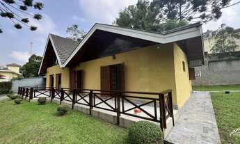 Imagem 2: Casa Charmosa com Área Gourmet no Morro do Elefante!