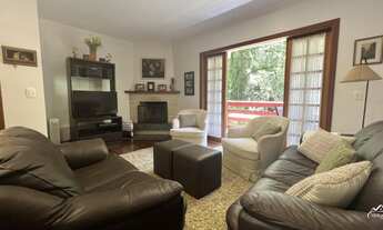 Imagem 2: Apartamento Decorado com Lareira e 3 Dormitórios no Morro do Elefante!