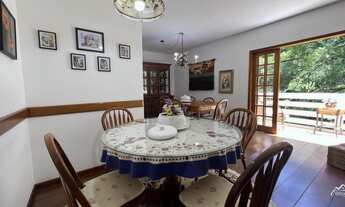 Imagem 4: Apartamento com Lareira e no Estilo de Campos do Jordão no Morro do Elefante!