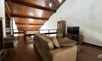 Imagem 7: Residência em Campos do Jordão com Estilo Único e Vista de Tirar o Fôlego!