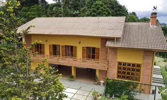 Imagem: Residência em Campos do Jordão com Estilo