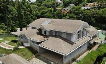 Imagem: Luxuosa Casa com Infraestrutura Completa