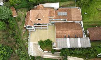 Imagem 3: Residência Exclusiva: Casa Moderna com Piscina e Academia!