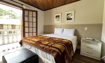 Imagem 6: Refúgio Familiar: Sua Casa dos Sonhos em um Bairro Tranquilo!