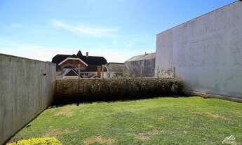 Imagem 5: Sobrado com 4 Dormitórios em Bairro Tranquilo!