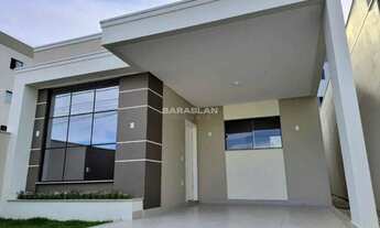 Imagem 1: Casa no bairro Universitário com 3 dormitórios sendo 1 suíte, 2 vagas de garagem e 100m²