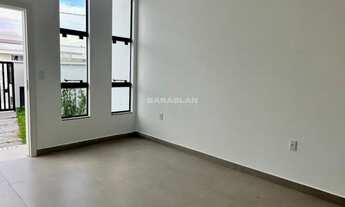 Imagem 3: Casa à Venda no loteamento Bosque da Mata, em Tijucas/SC. Conta com com 2 dormitórios send