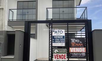 Imagem: Sobrado com dois quartos sendo uma suíte