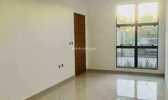 Imagem 2: Casa pronta para morar com dois quartos sendo uma suíte, living integrado, vaga de garagem