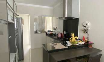 Imagem 3: Casa à Venda no bairro Universitário, em Tijucas/SC. Conta com dois dormitórios, dois banh