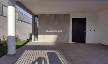 Imagem 2: Casa à Venda no loteamento Bosque da Mata, em Tijucas/SC. Conta com 3 dormitórios sendo 1