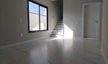 Imagem 6: Sobrado à Venda no loteamento Bosque da Mata, em Tijucas/SC. Conta com 3 dormitórios sendo