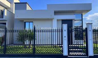 Imagem 3: Casa à Venda no loteamento Bosque da Mata, em Tijucas/SC. Conta com 3 dormitórios sendo 1