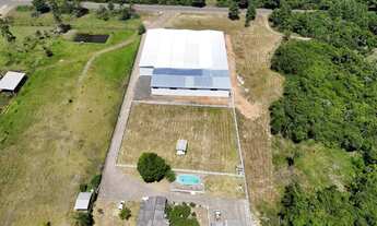 Imagem 3: Área comercial nas margens da ERS-124