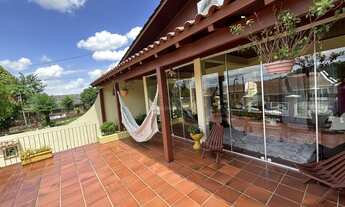 Imagem: Aconchegante casa localizada no Bairro santo