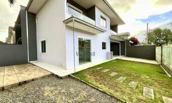 Imagem 2: Sobrado com 3 dormitórios à venda, 145m² por R$ 750.000 - Bom Retiro - Joinville/SC