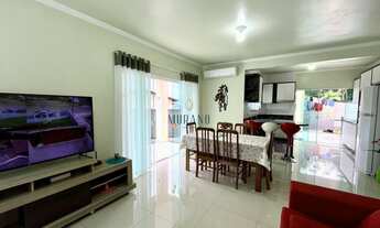 Imagem 3: Sobrado com 3 dormitórios à venda, 235m² por R$ 1.280.000,00 - Bom Retiro - Joinville/SC