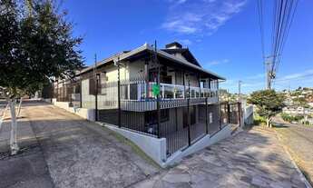 Imagem: Casa espaçosa de 4 dormitórios bairro