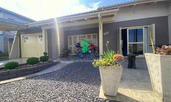 Imagem: Casa com 3 Dormitorio(s) localizado(a) no