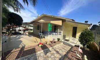 Imagem: Casa com 5 Dormitorio(s) localizado(a) no