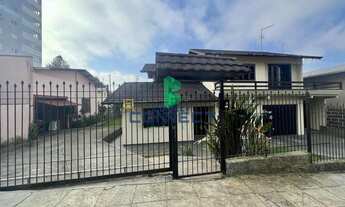 Imagem 2: Casa com 4 Dormitorio(s) localizado(a) no bairro Imigrante em Farroupilha / Rio Grande do