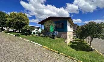 Imagem 2: Casa com 4 Dormitorio(s) localizado(a) no bairro São Luiz em Farroupilha / Rio Grande do